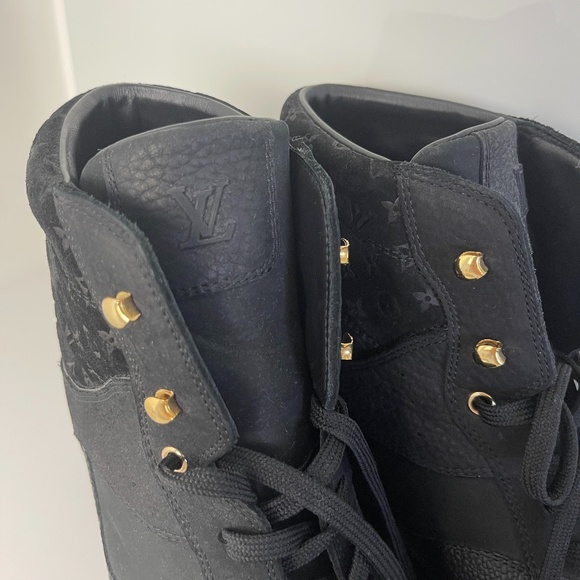 Luis Vuitton Monogram Pattern Leather Wedge Sneakers - Picture 6 of 11